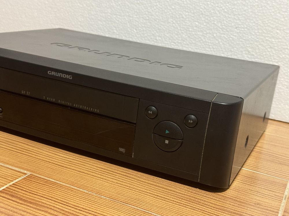 Leitor gravador VHS Grundig