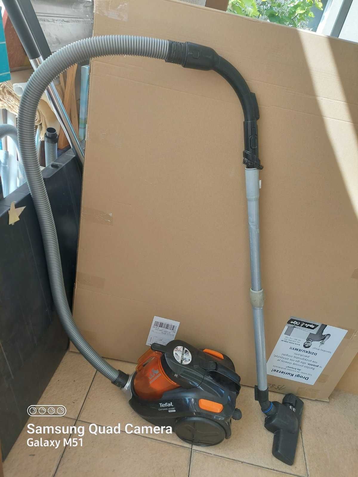Używany Odkurzacz bezworkowy TEFAL COMPACT POWER CYCLONIC TW3753EA