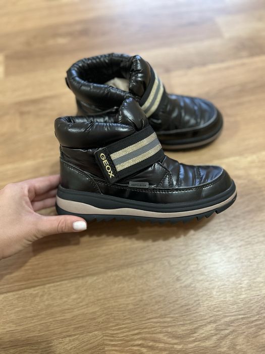 Зимові черевики Geox для дівчинки