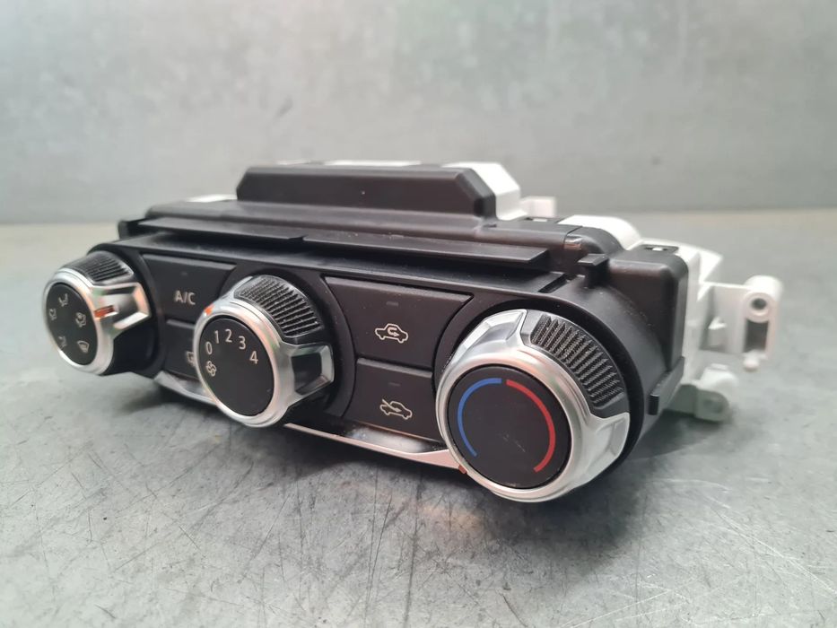 Comando chauffage / sofagem NISSAN Micra V (K14)