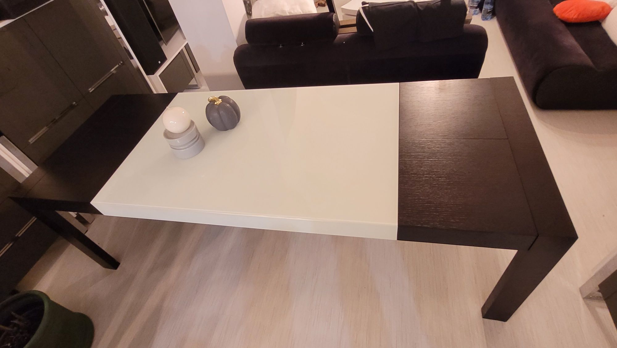 Stół do salonu szkło,drewno, rozkladany