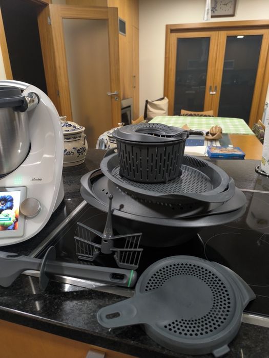 Bimby Tm6 com todos os acessórios