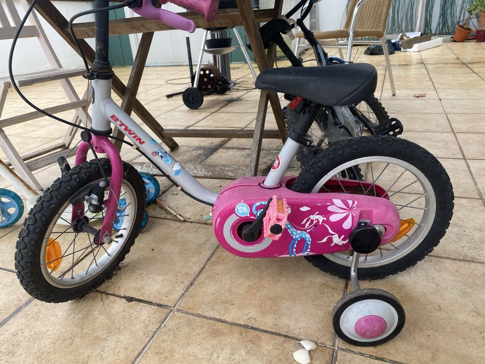 Bicicleta BTWIN menina e menino