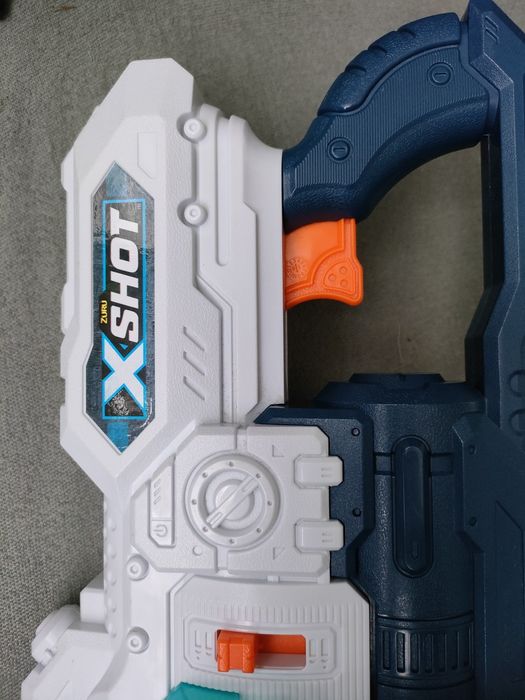 ZURU X-SHOT Turbo Advance pistolet