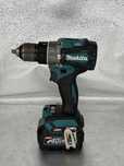 Аккумуляторная дрель-шуруповерт Makita XGT HP001G шурупокрут