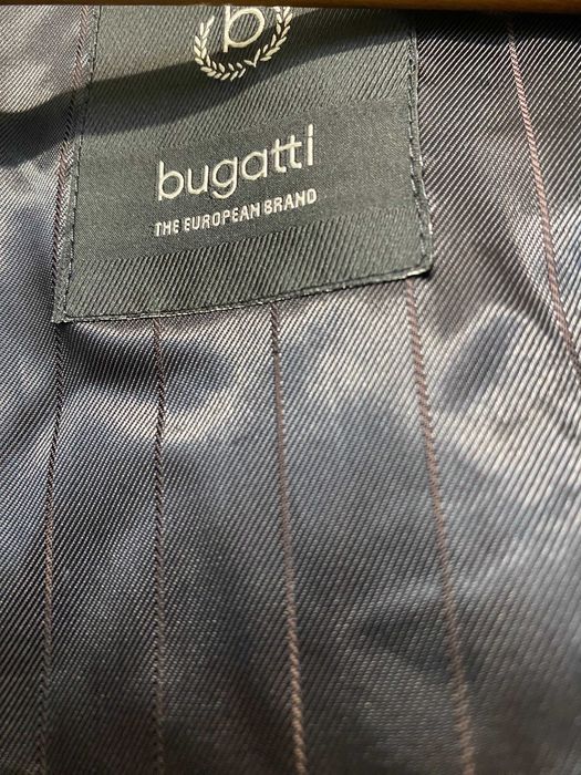 Продаж чоловічого пальто Bugatti