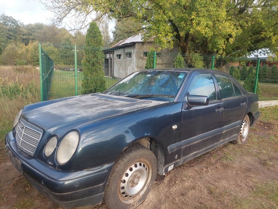 Mercedes W 210 E klasa