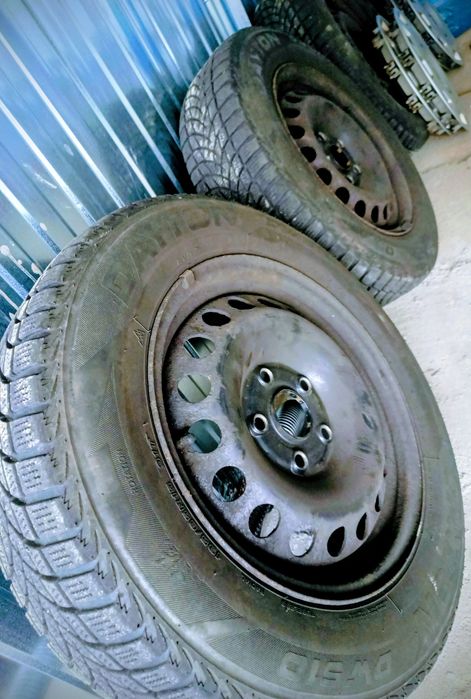 Opony Zimowe 195x65 R15 ze stalówkami