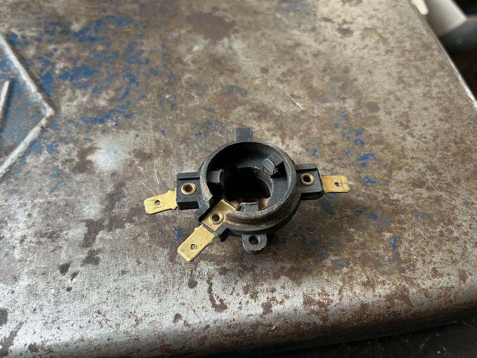 Romet Ogar 200/205 Motorynka Kadet oprawka zarowki nowu tyl ZMD
