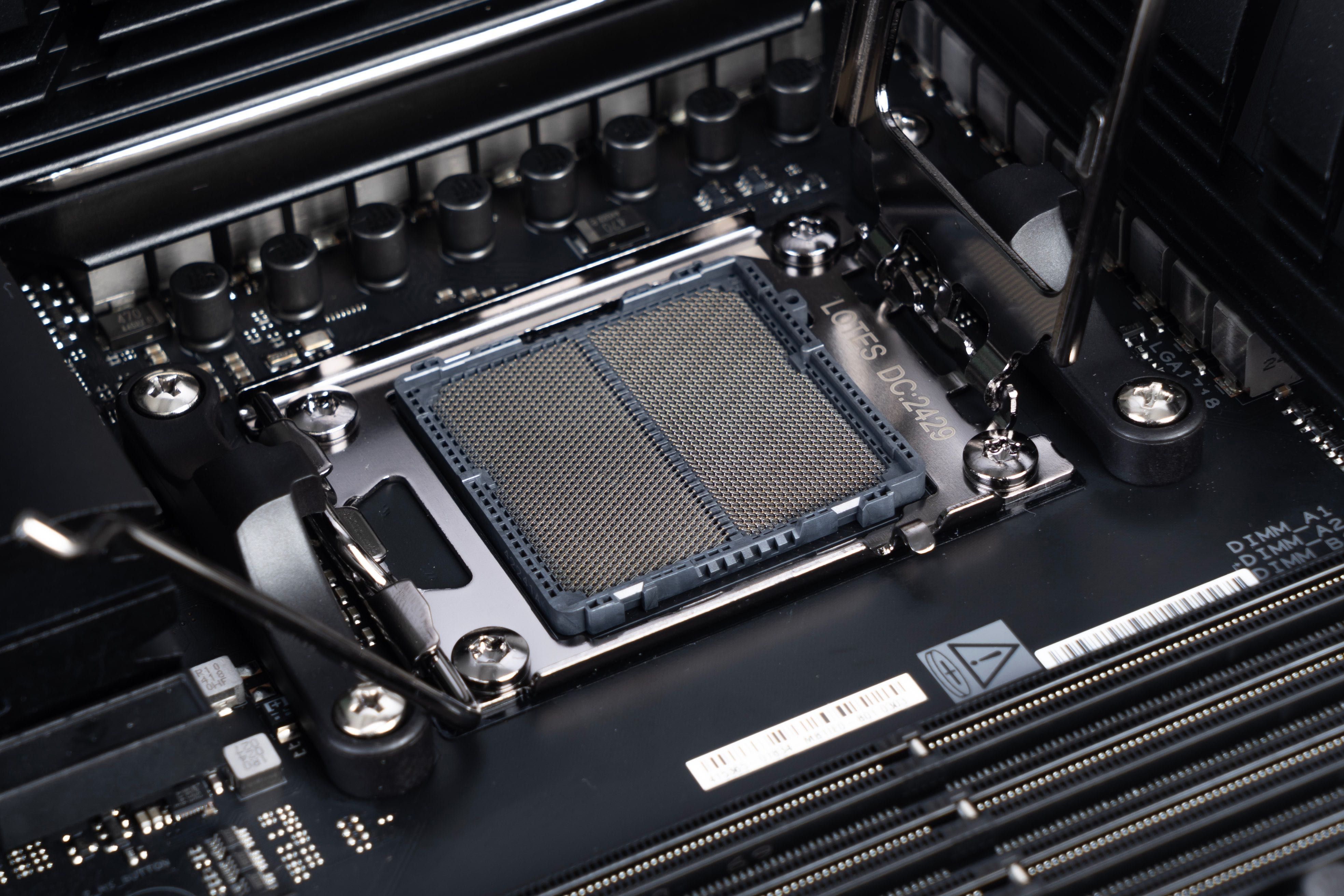 Материнська плата ASUS ROG CROSSHAIR X870E HERO/Гар 3 міс/SiliconFox