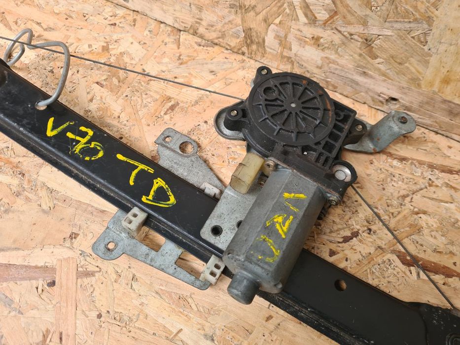 Elevador vidros trás direito VOLVO V70 II (SW)