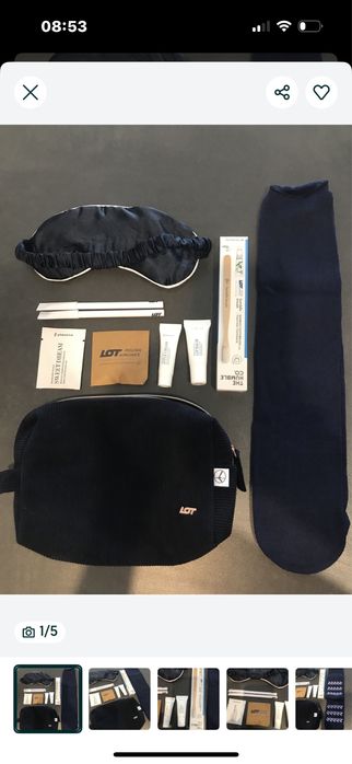 Zestaw gadzetow z klasy biznes PLL LOT