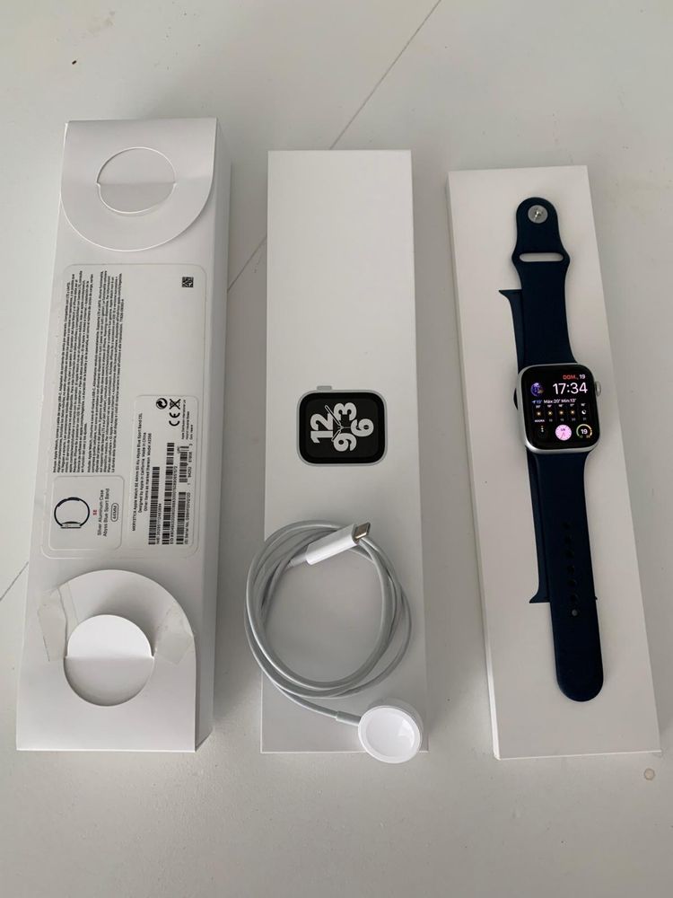 Apple watch SE 44 GPS + CEL