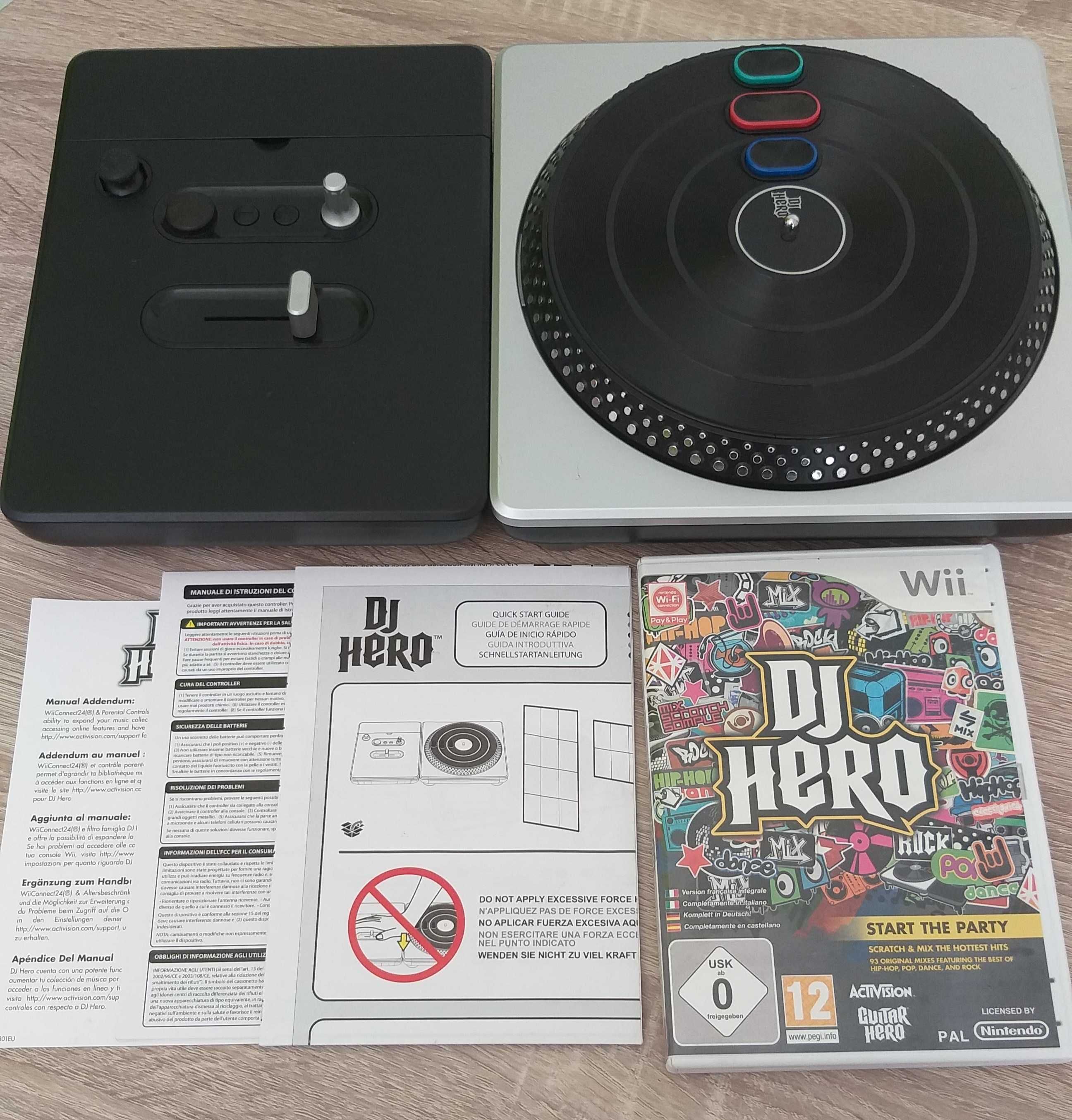 Jogo e tapete Famaly Trainer Wii + DJ Hero Nintendo Wii