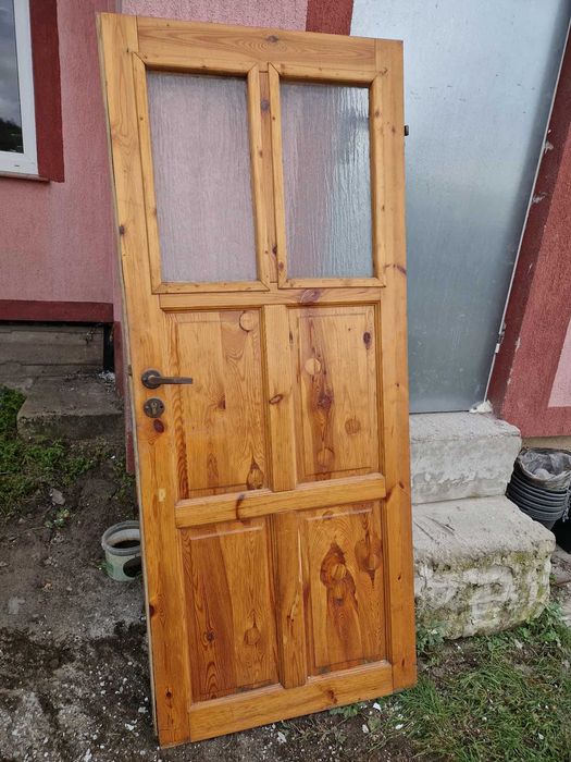 Drzwi drewniane 80