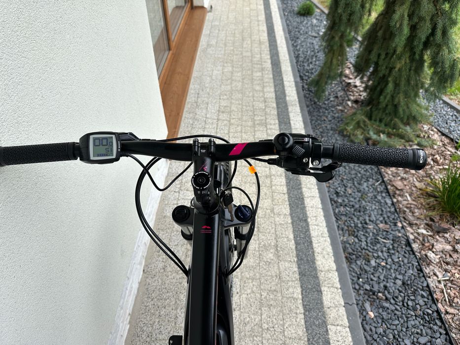 Rower CUBE - koła 29, wsp elektryczne Bosch, ham hydrauliczne, Deore