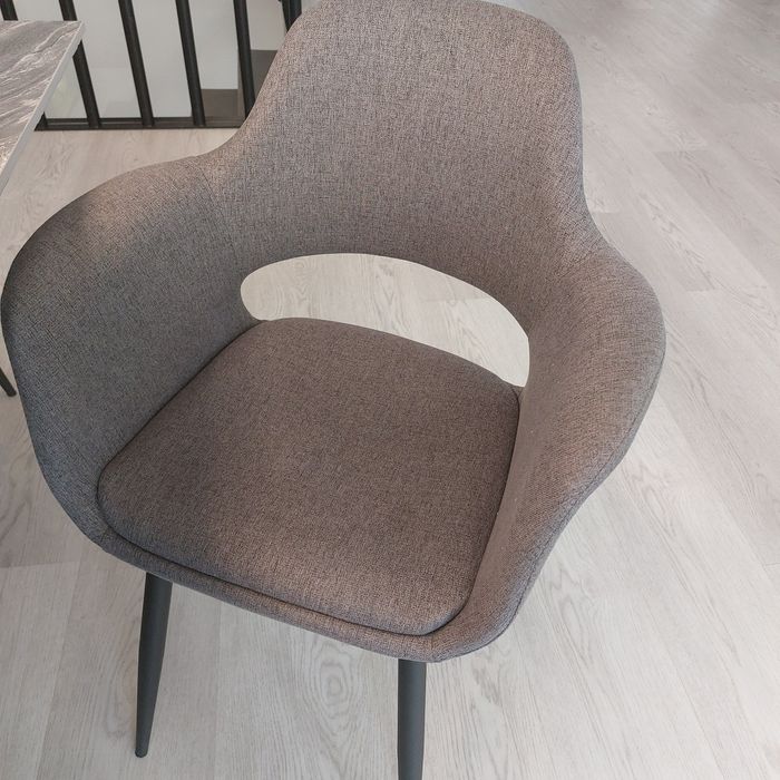 Mesa refeição tampo pedra com 6 cadeiras