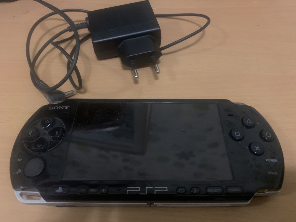 Продам PSP - 3008