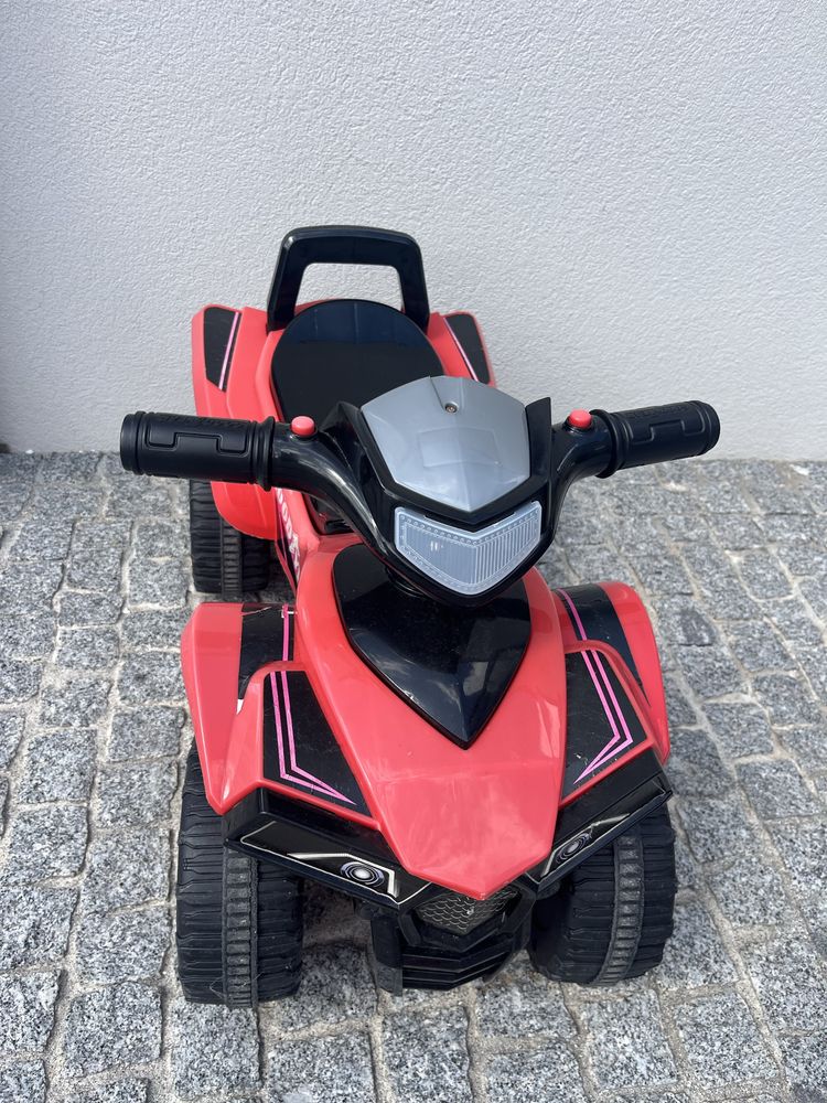 Moto 4 de criança