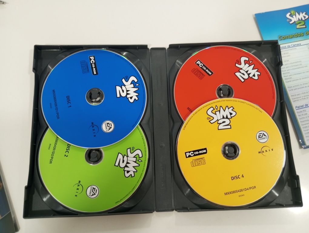 OS Sims 2 para PC em português com o Manual 
Jogo totalmente em portug