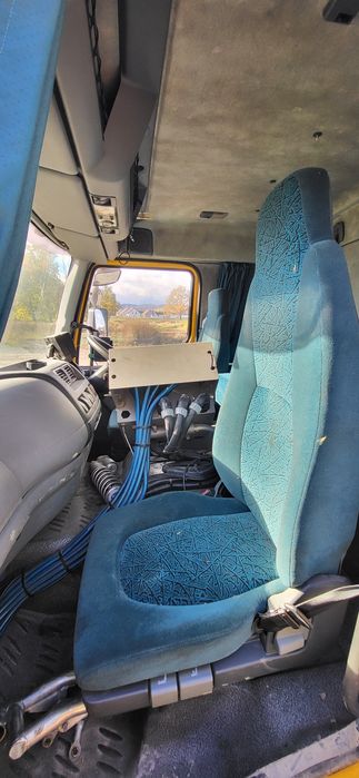 zamiatarka DAF LF 320