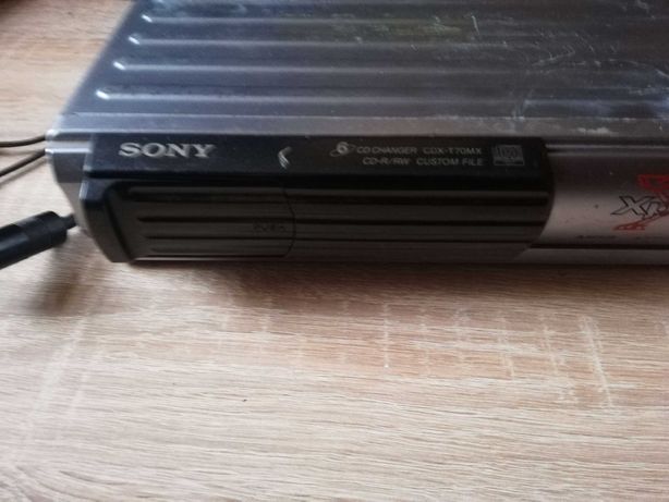 Zmieniarka Sony CDX-T70MX