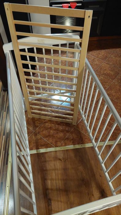 Łóżeczko dla dziecka drewniane