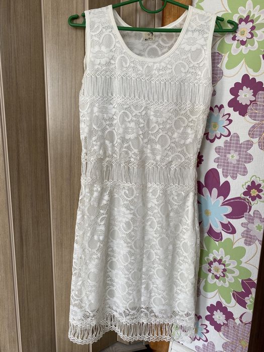 Біле платтячко