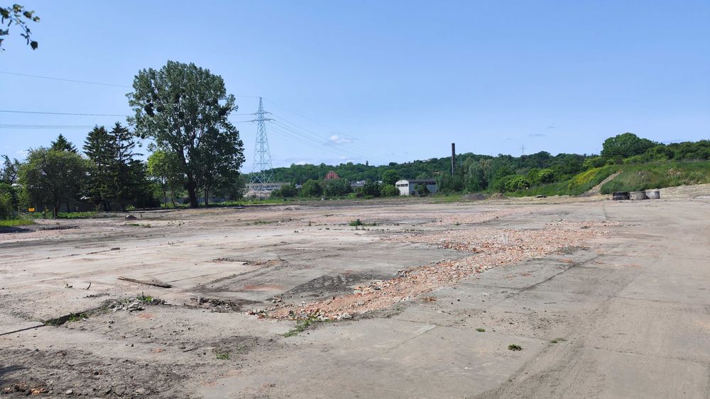 Działka przemysłowa Gdańsk, Sandomierska 1,8 ha z biurem 300m2