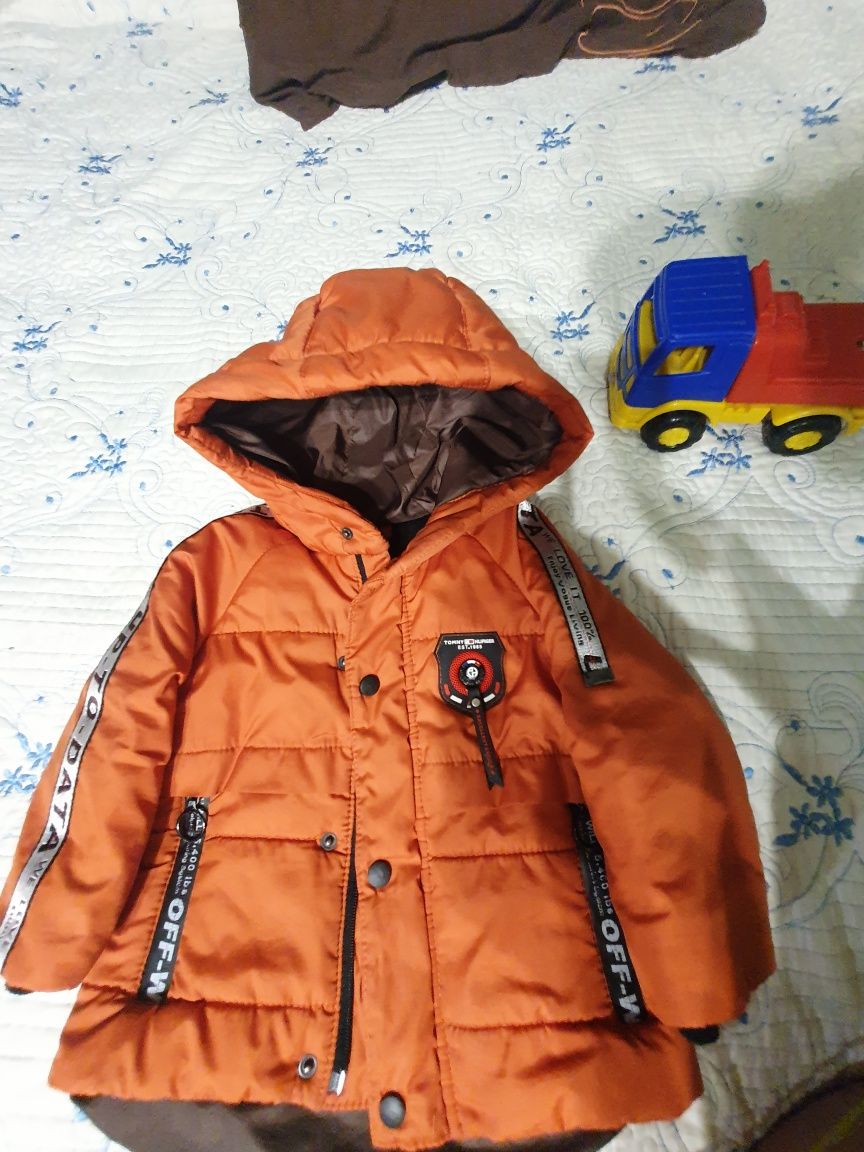 Куртка дитяча,розмір 86-92 см