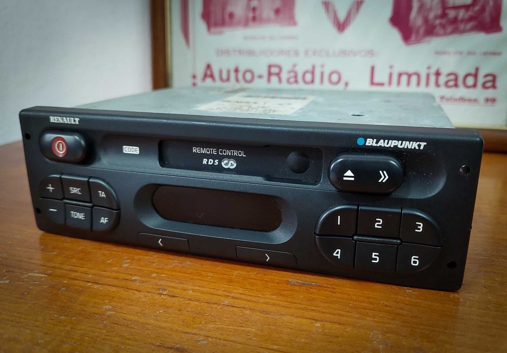 Auto-Rádio Blaupunkt Renault H0 RDS Remote Control Code