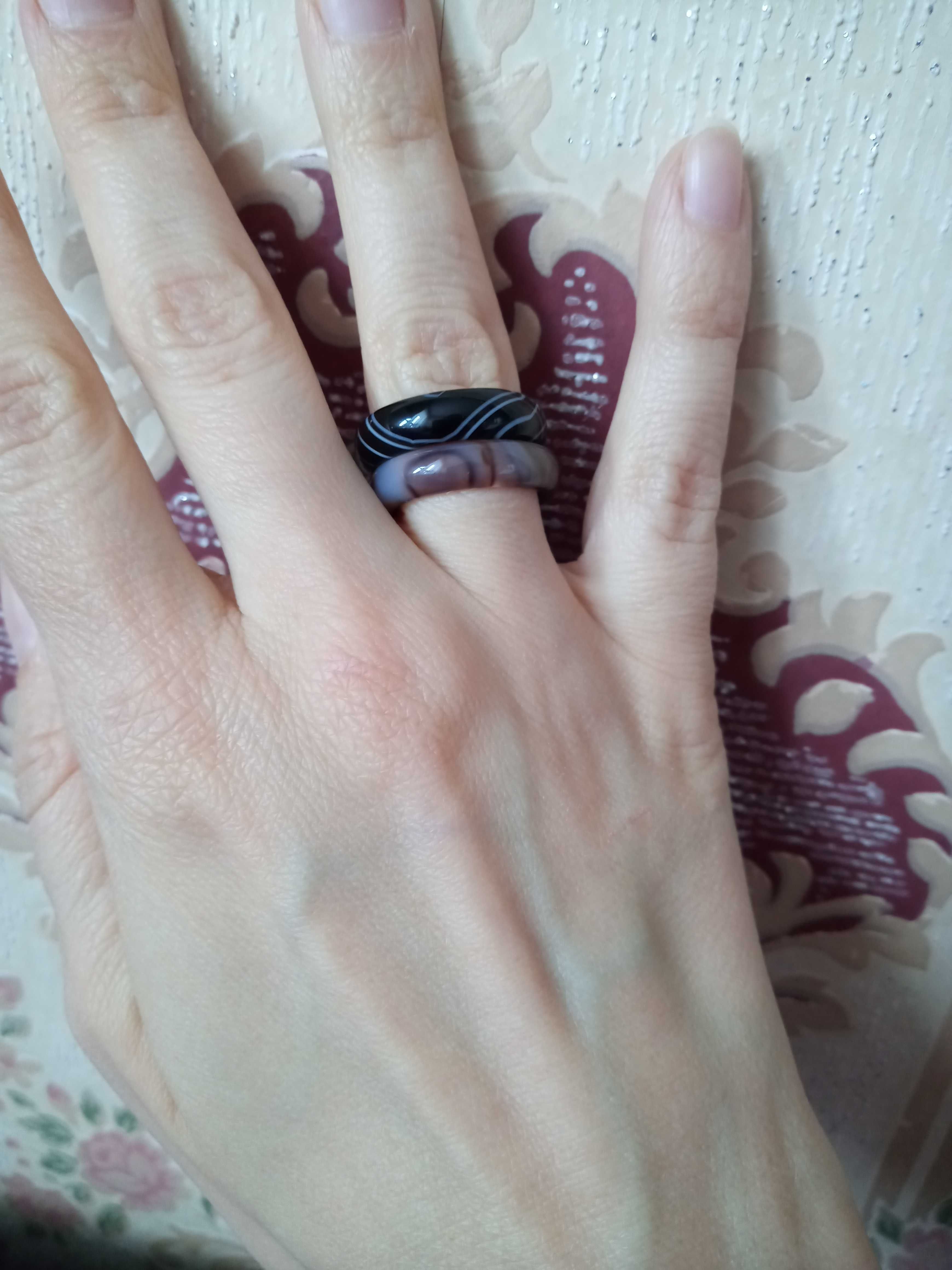 2 pierścionki obrączki kamień fioletowy, czarny ZESTAW