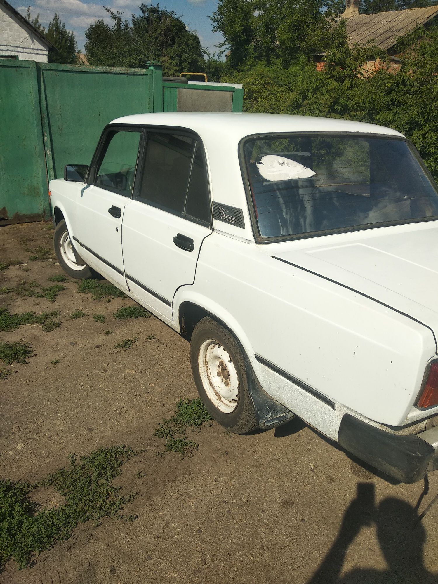 Продам ваз 2105.
