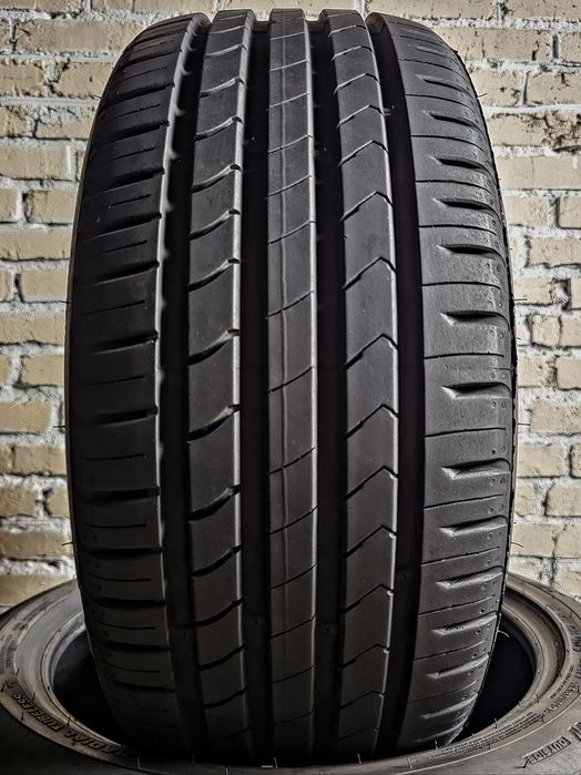 Пара 225/45r17 Kumho | 8.5mm | 2023 | Korea | Преміум шини | Як нові