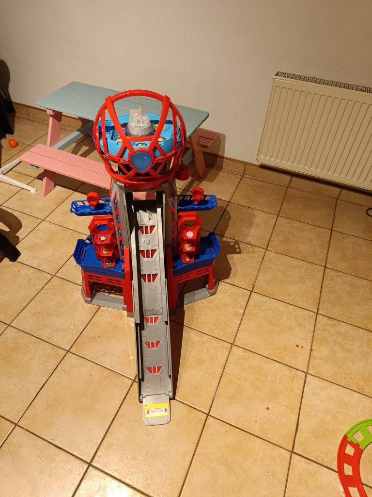 Psi Patrol Największą baza PAW PATROL