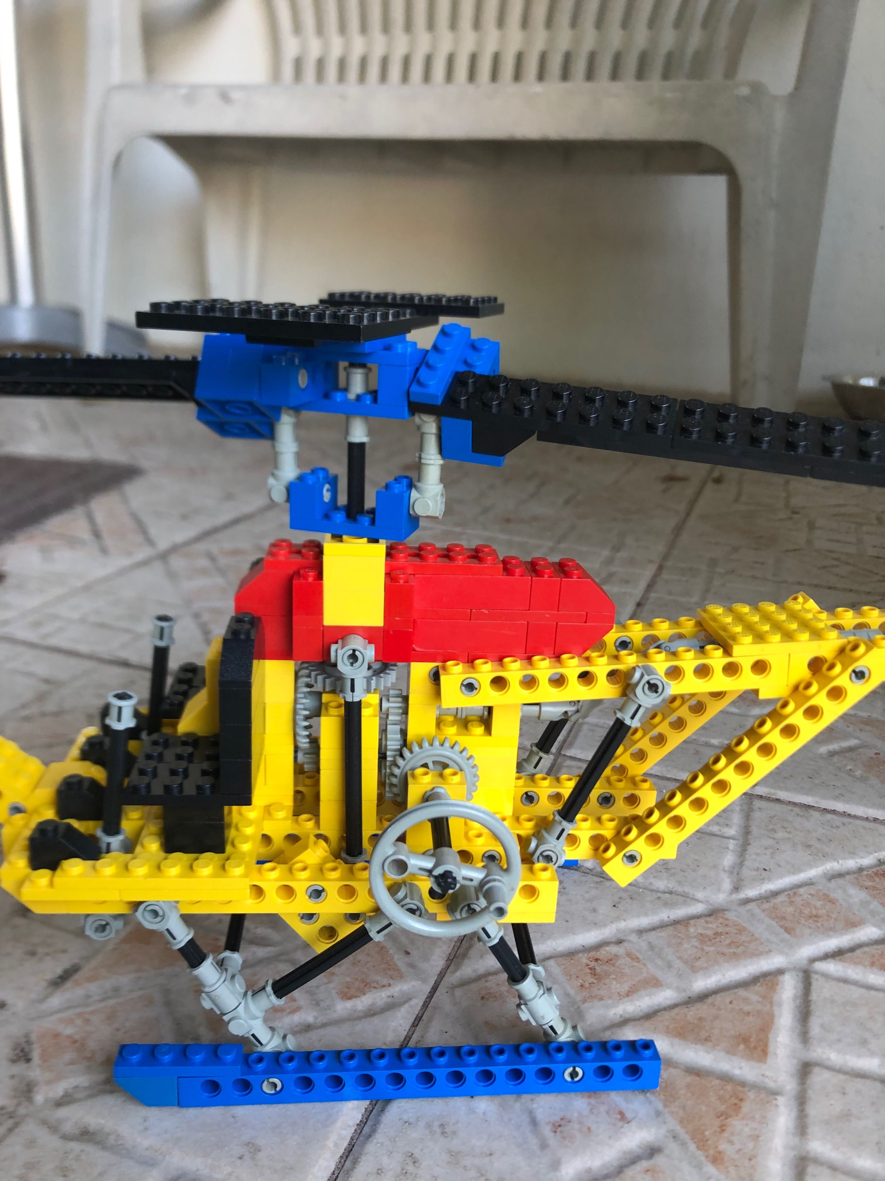 Helicóptero technic Lego 852