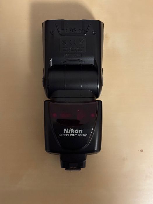 Flash Nikon SB700
