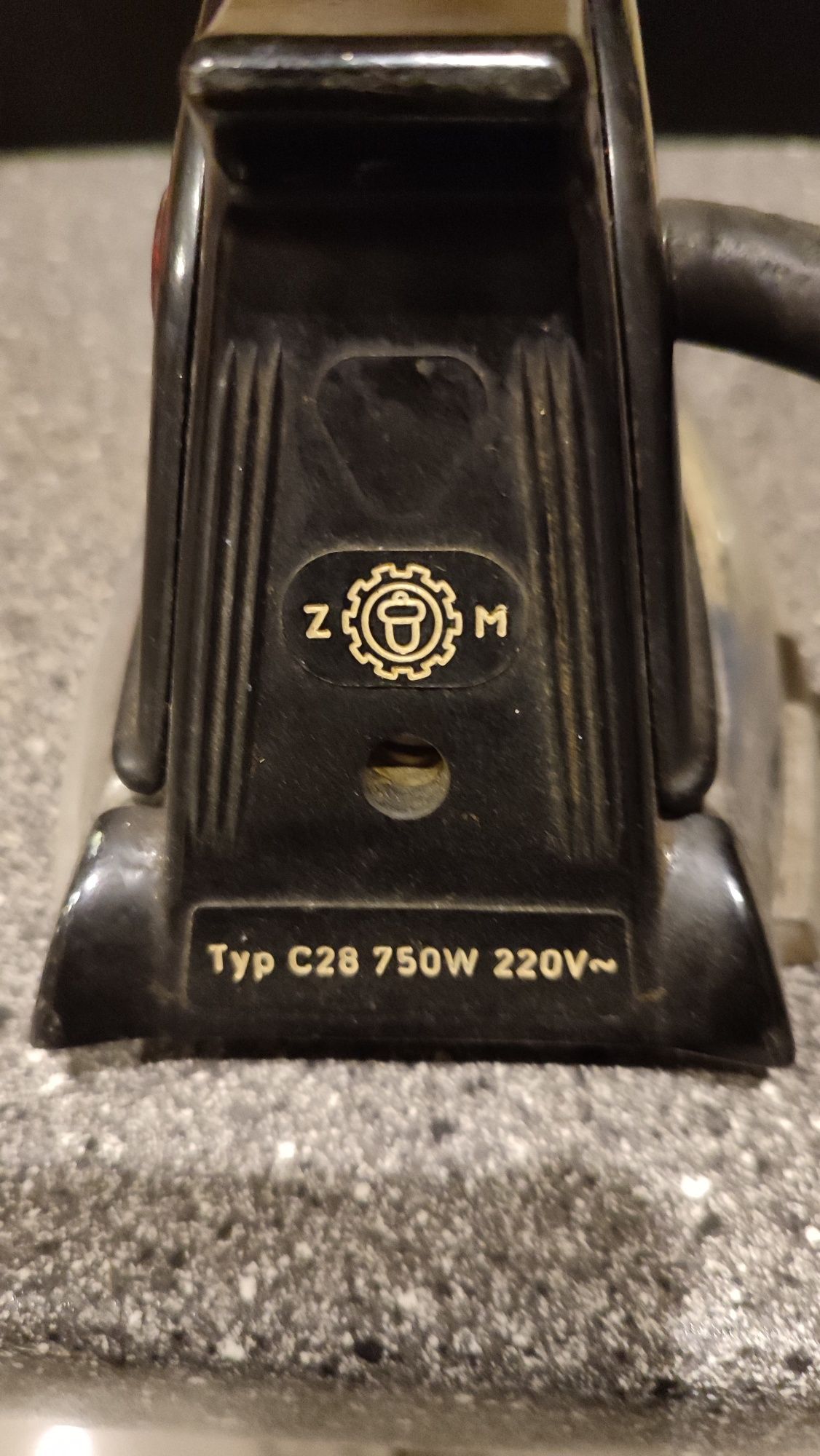 Żelazko Dezamet ZTM typ C28, 750 watt PRL