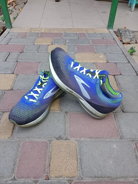 Кроссовки Brooks Levitate 45 / 46