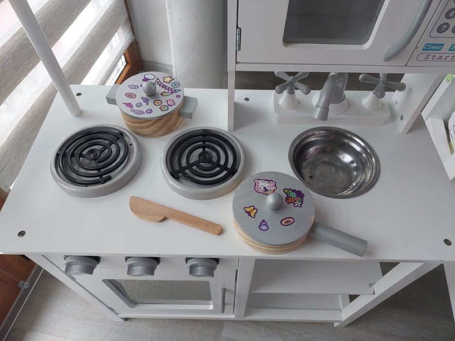 Kuchnia drewniana dla dzieci 2+