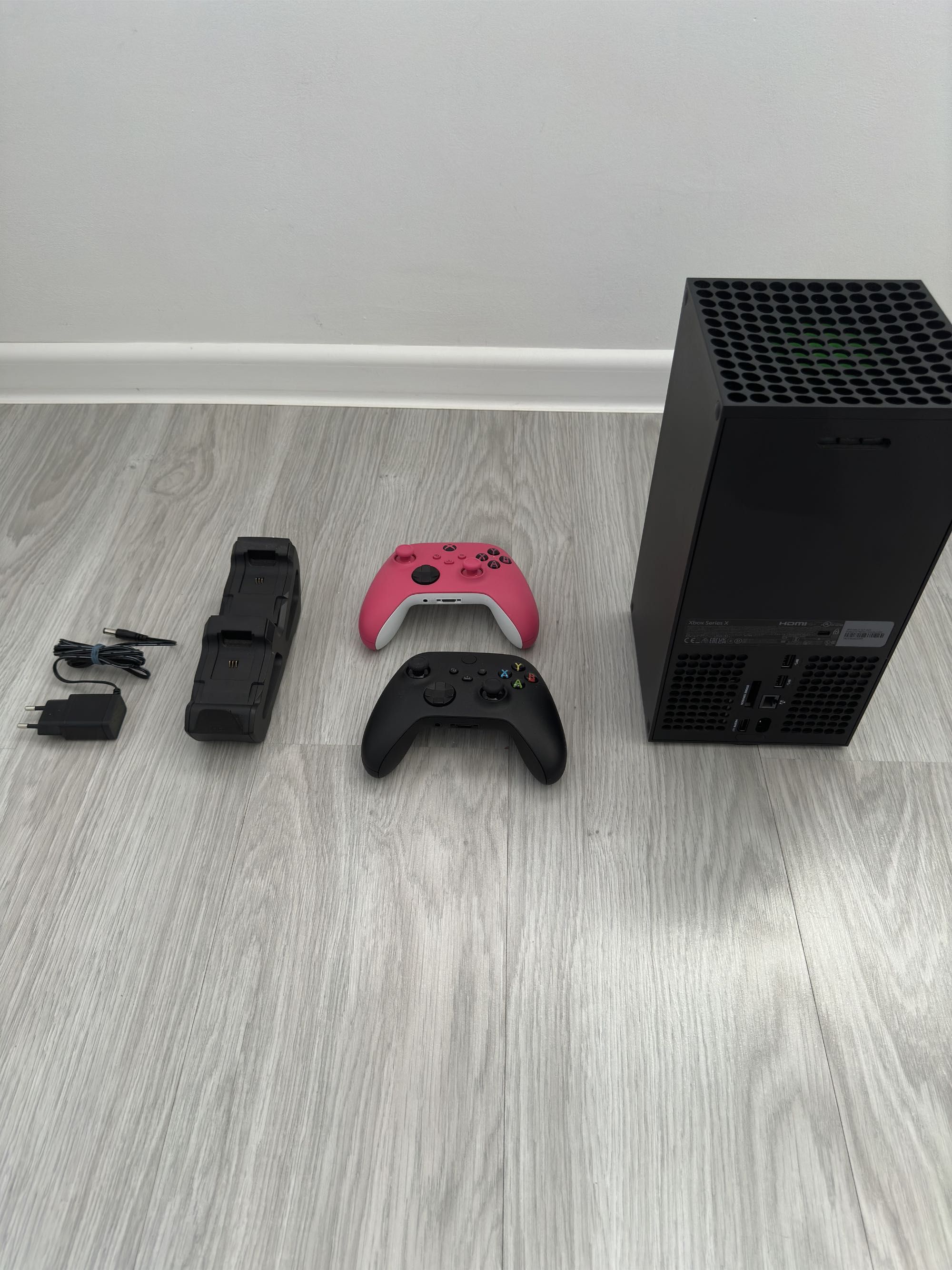 Spredam konsole Microsoft X box Series X  1Tb