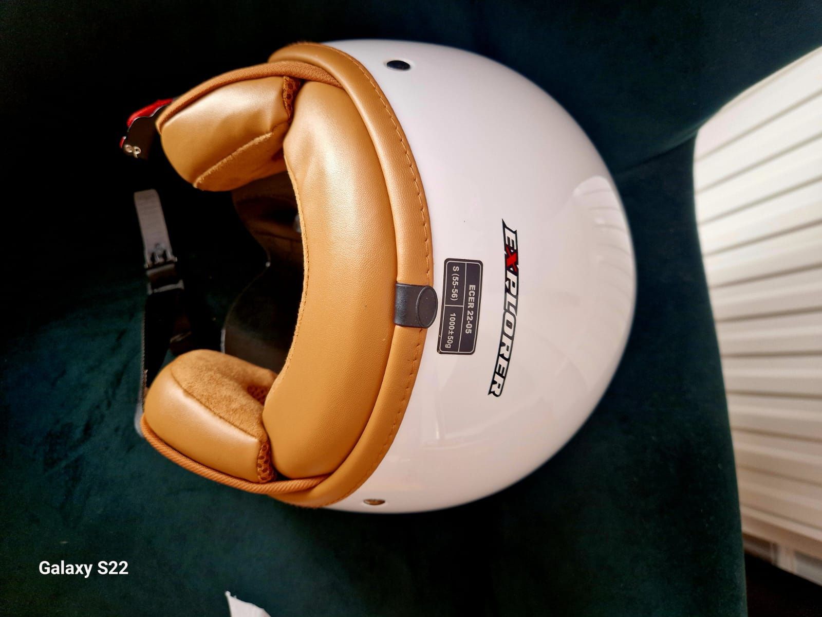 Sprzedam kask explorer nano w stylu retro rozmiar S