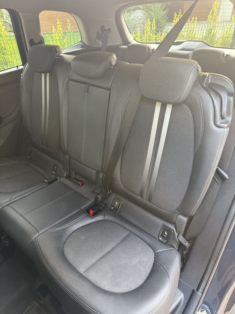 Bmw 216 Grand Tourer