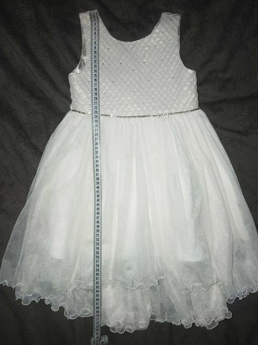 Красиве нарядне плаття на новий рік, випускний для дівчинки р.110