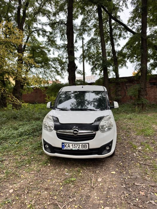 Opel Combo  2012