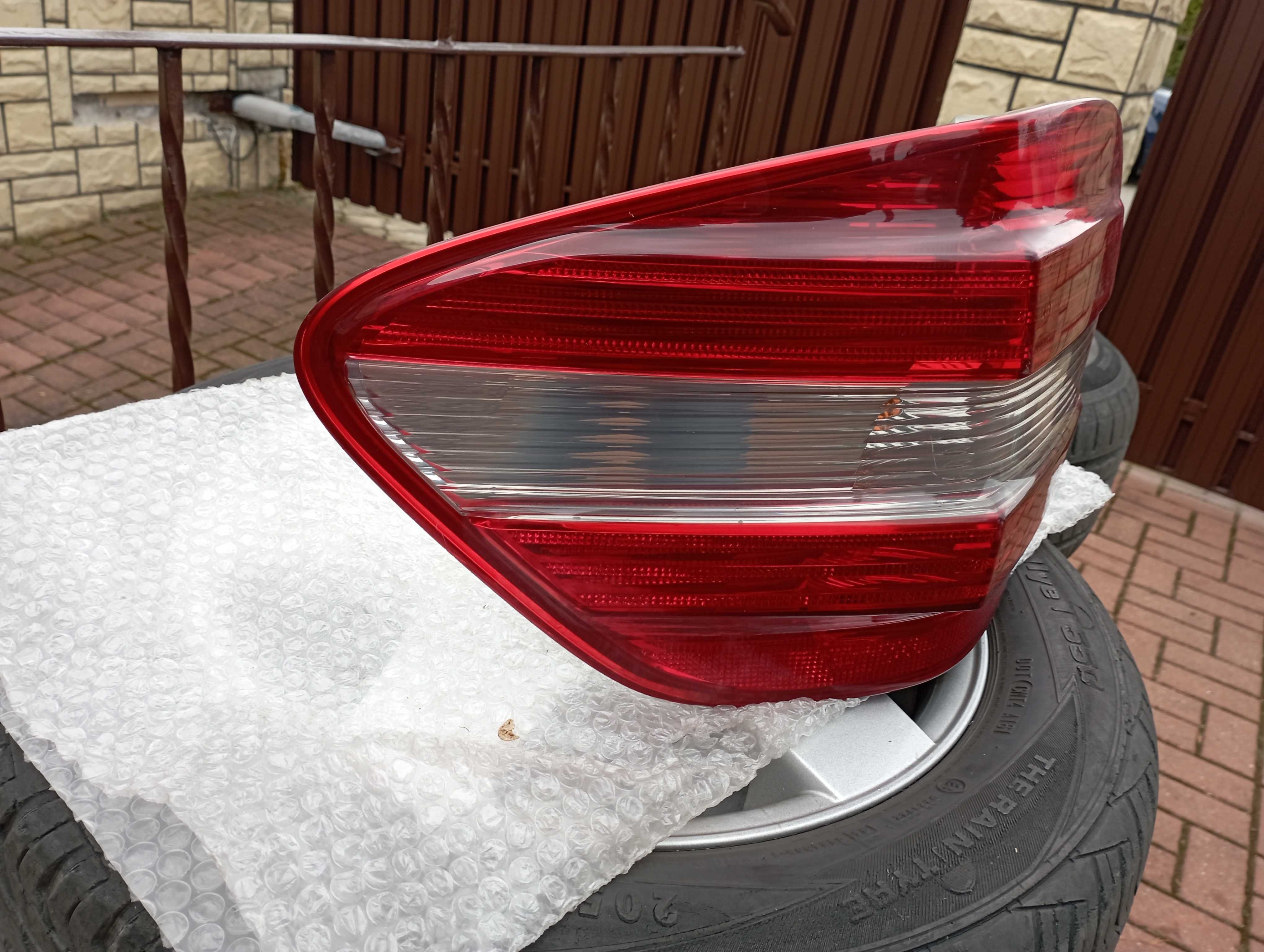 Lampy tył Mercedes ML W164