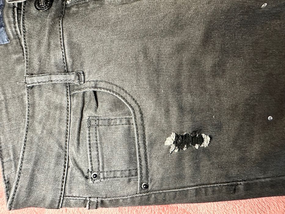 Джинси завужені графітові, чорні Mohito