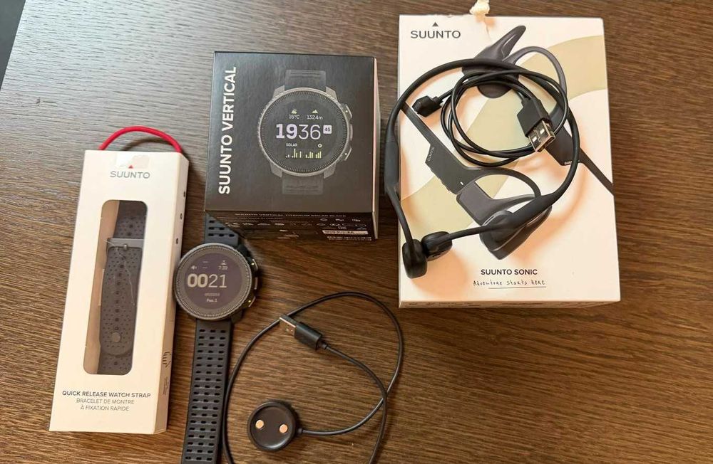 Zegarek Suunto Vertical titanium plus akcesoria