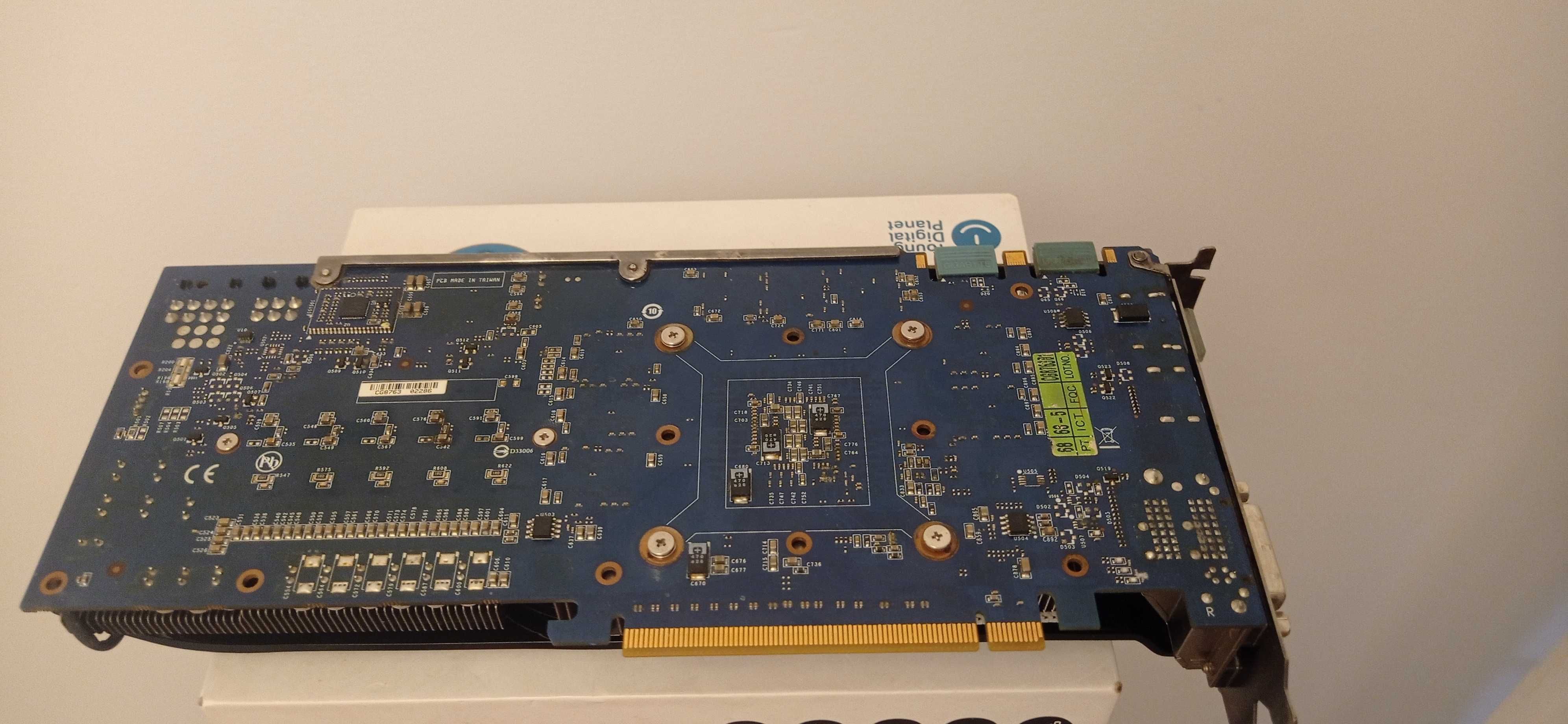 GIGABYTE GTX 670 Windforce 3x OC 2GB