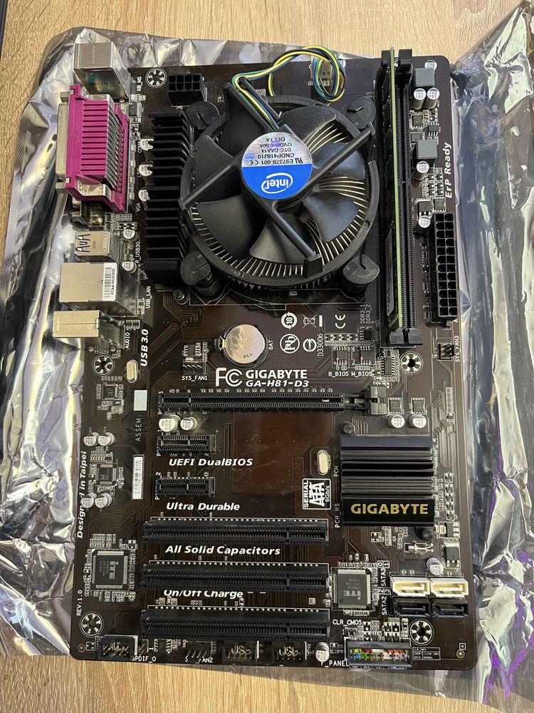 Процессор i5 4590, оперативная 8gb DDR3, материнская Gigabyte